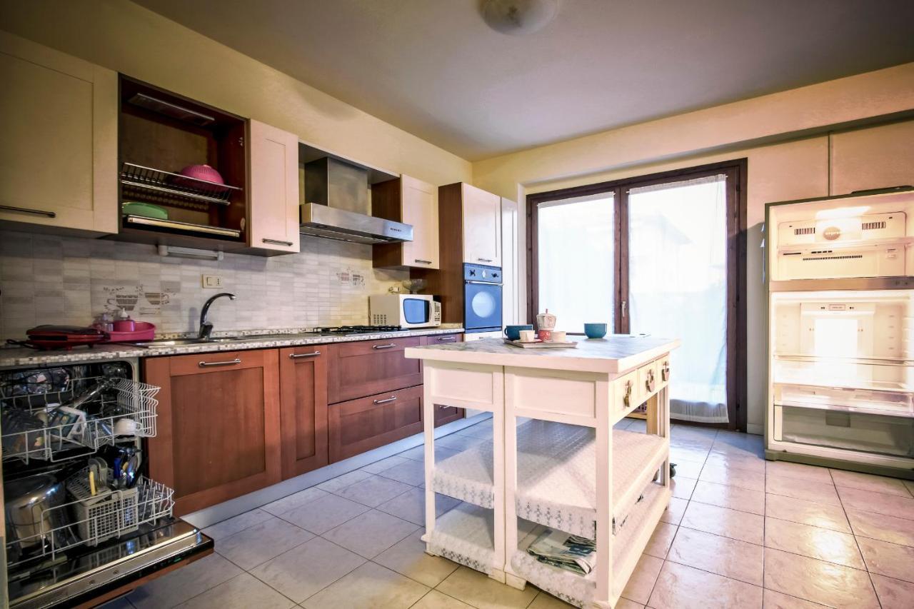 Colombare Suite - Italian Homing Sirmione Buitenkant foto